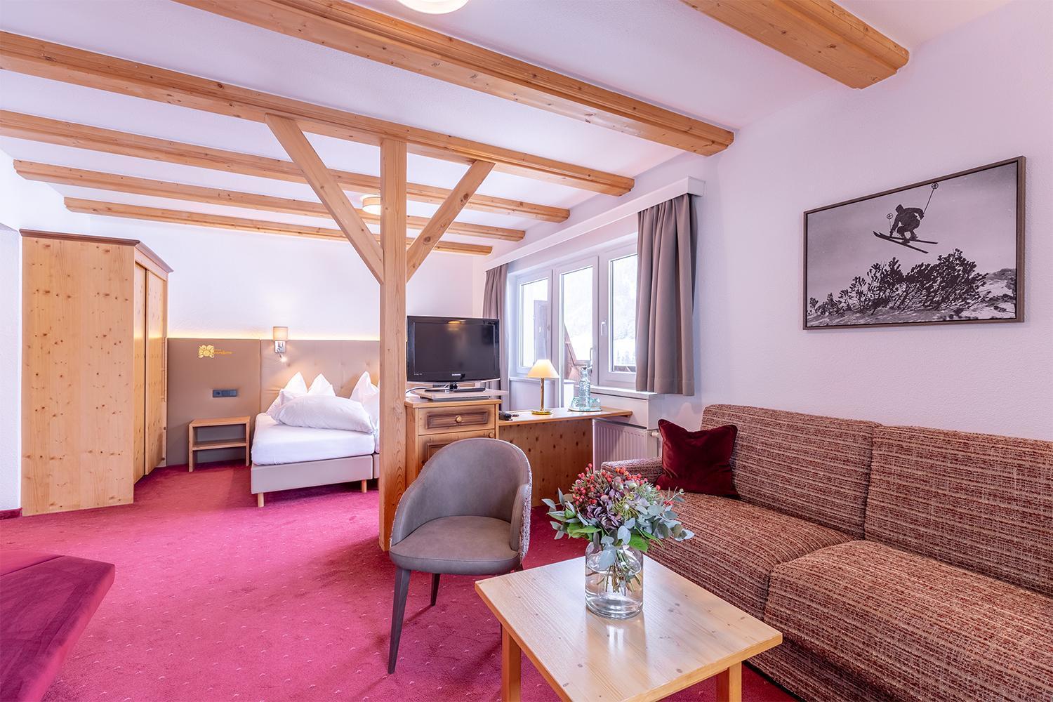 Hotel Sonnenheim Sankt Anton am Arlberg Exterior photo